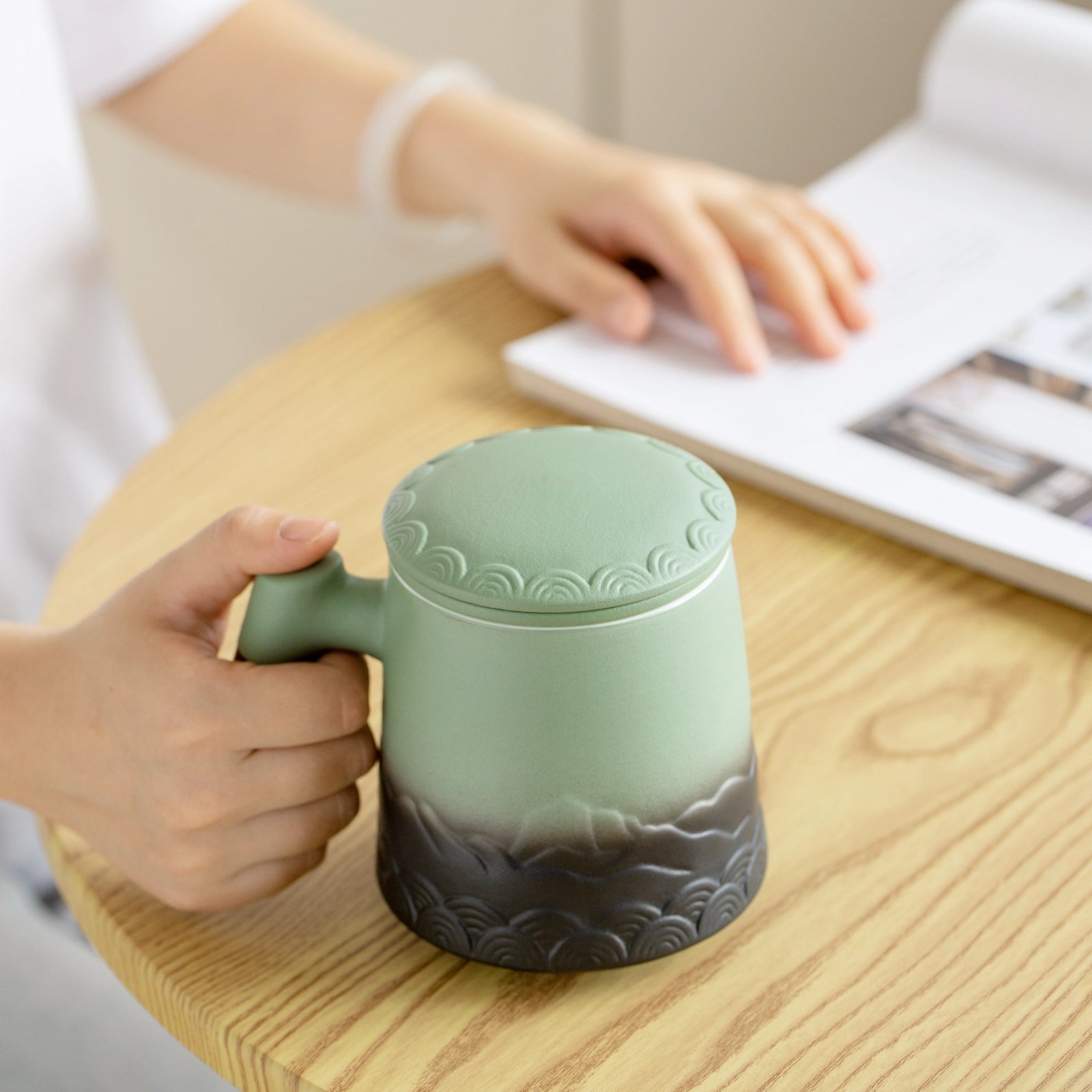 Tea Strainer Cup & Infuser 16 Oz Embossed Dark Green