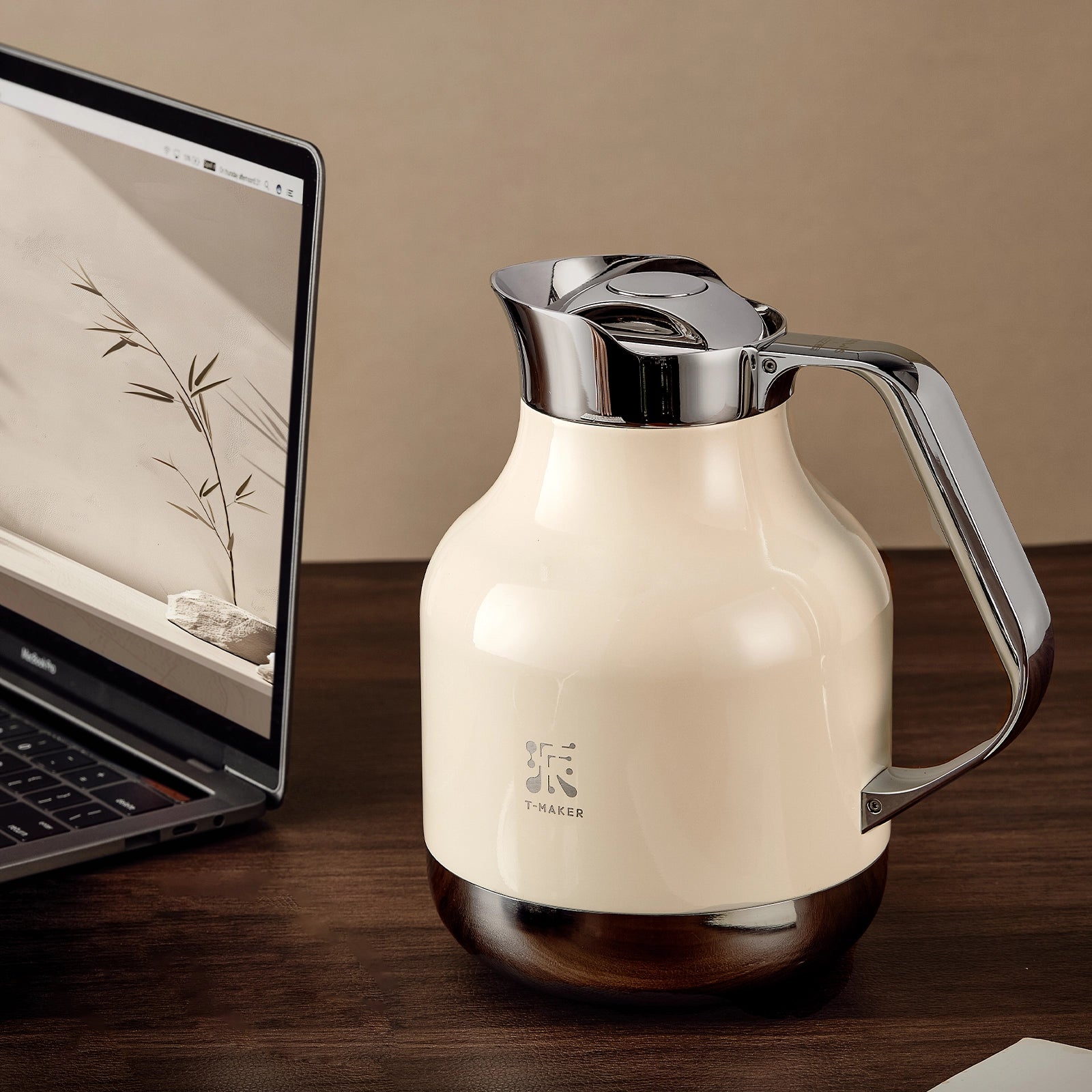40 Oz Thermal Steeping Teapot with Infuser White