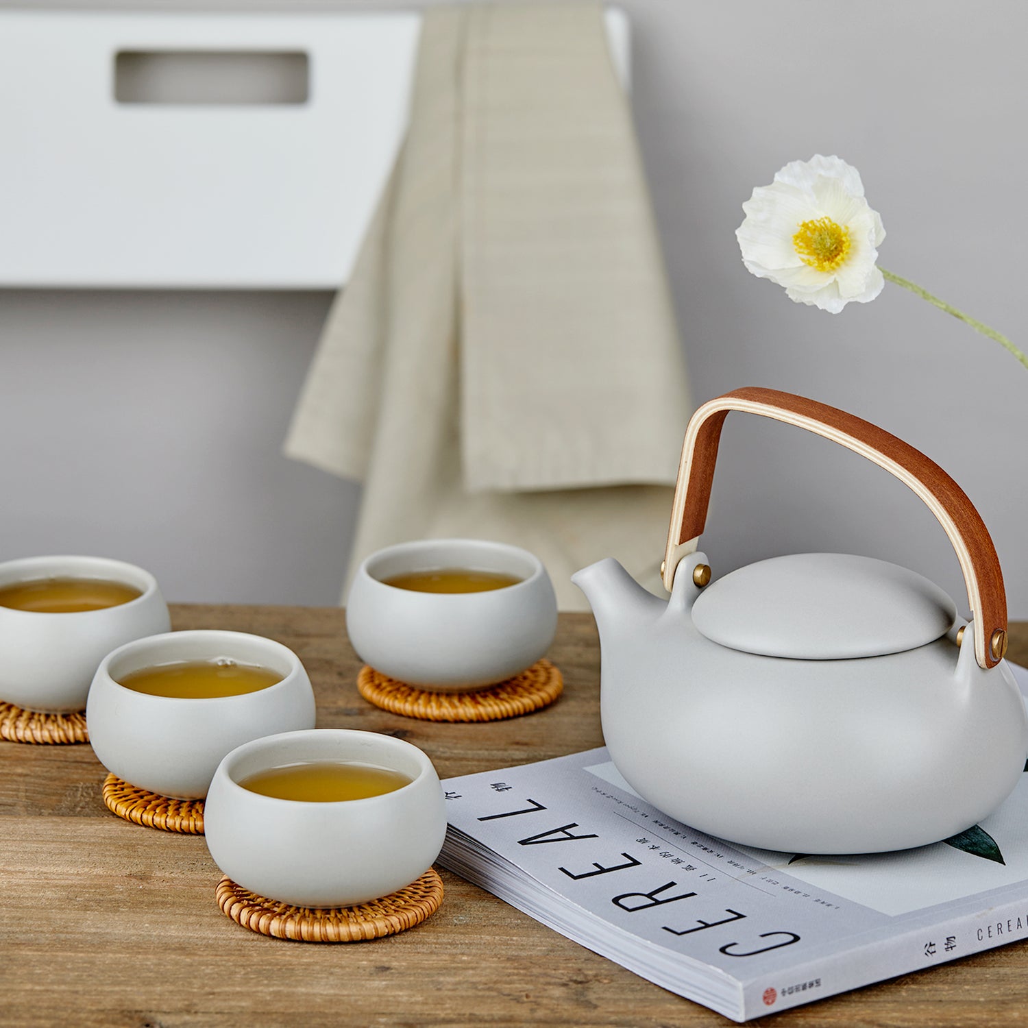 Reizen Theepot Cup Set met Dienblad - Chinese Keramische Theepot Infuser Porseleinen Theepot voor Volwassenen, Draagbare Asain Keramische Japanse Thee Set Geschenkzak All in One voor Outdoor Picknick Reizen Theepot Cup Set met Dienblad - Chinese Keramische Theepot Infuser Porseleinen Theepot voor Volwassenen, Draagbare Asain Keramische Japanse Thee Set Geschenkzak All in One voor Outdoor Picknick
