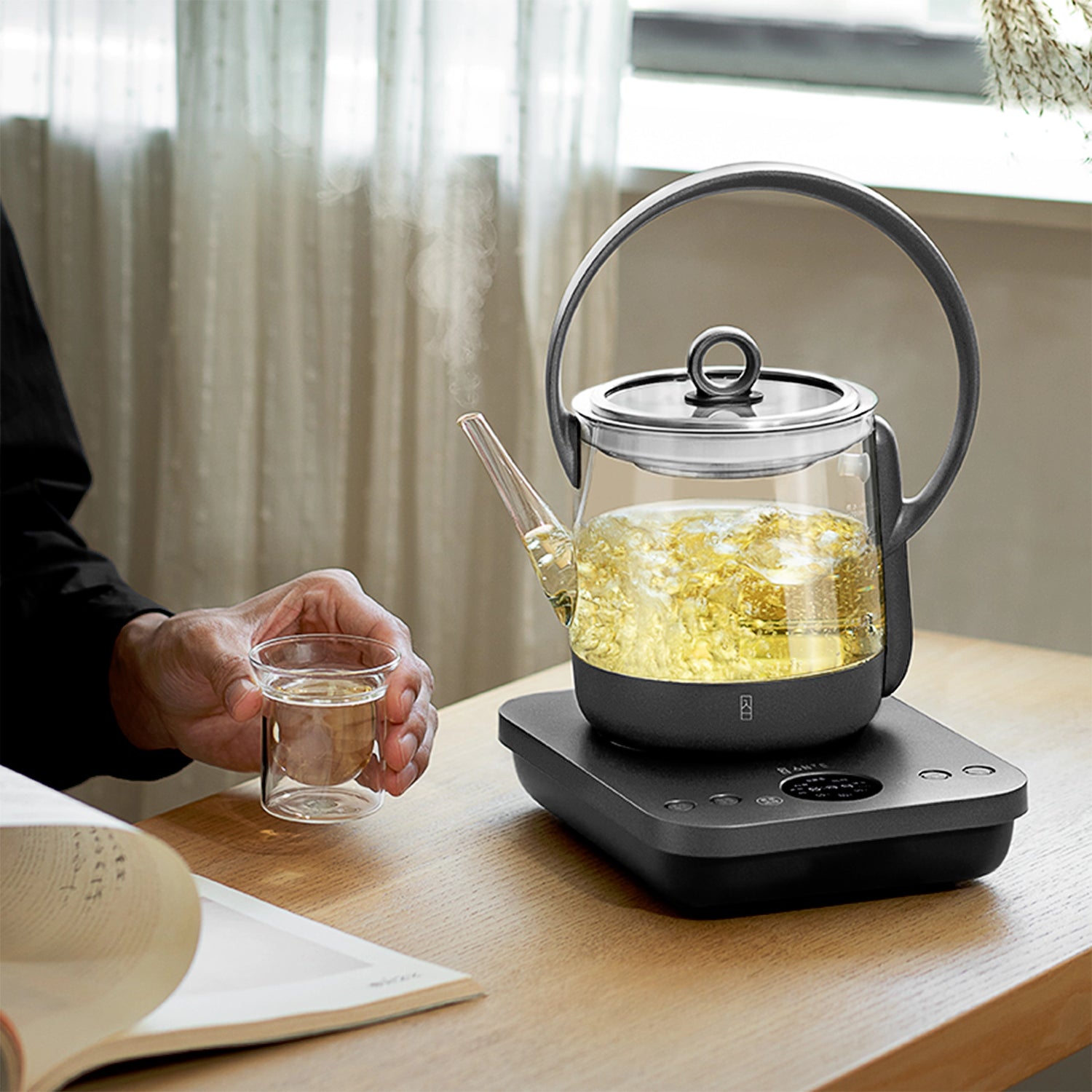 Fashion automatic tea kettle