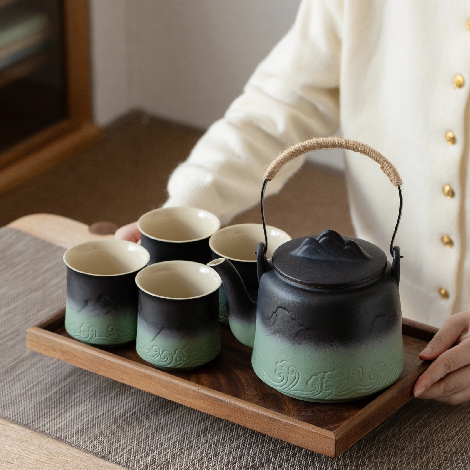 Japanese Vintage Ceramic 33oz Teapot with 4 Cups Pea Green.