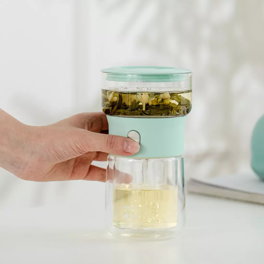 Smart Tea Maker for Loose Tea 6.4 Oz Cup Solo Tea-Time Blue