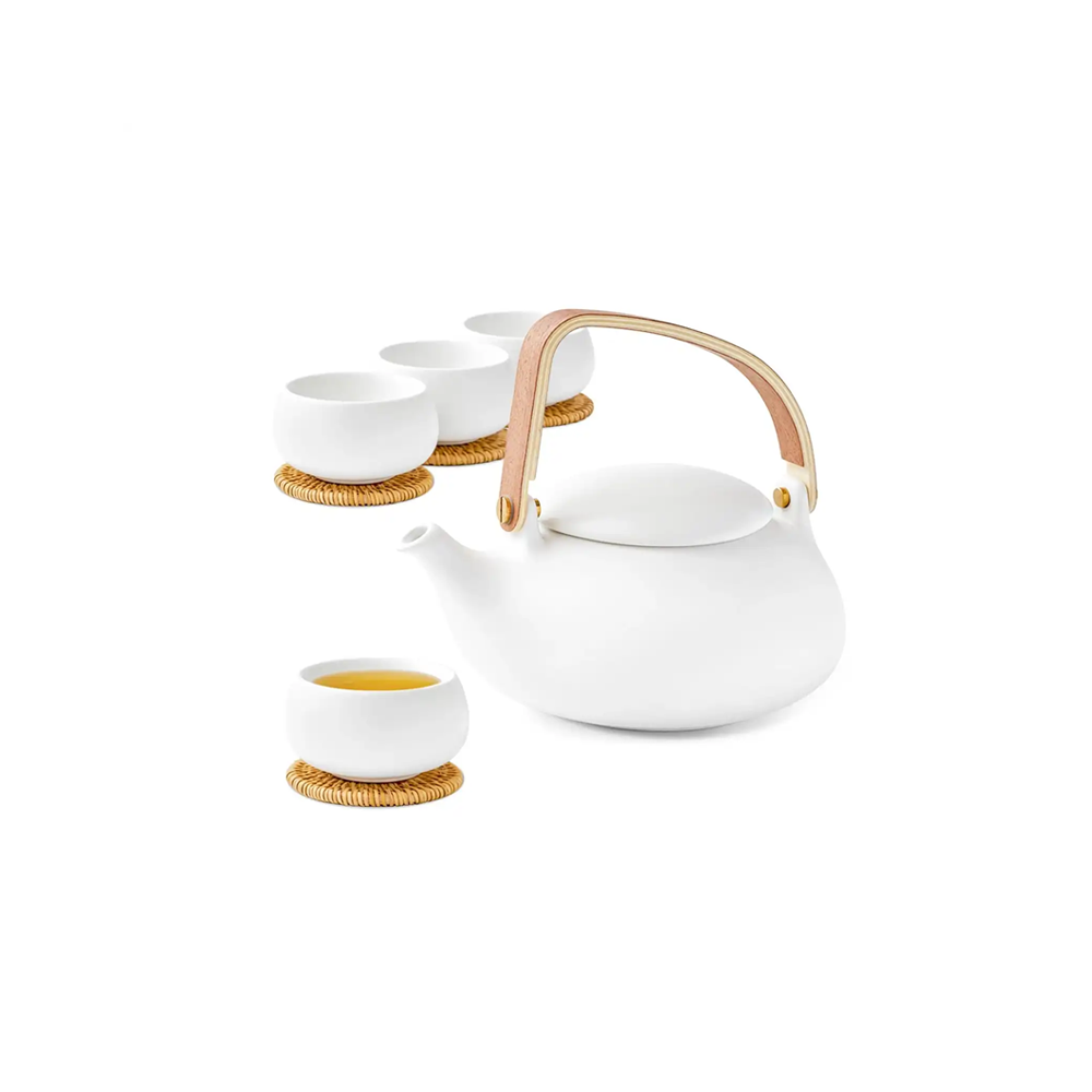 Japanese 27 Oz Infuser Teapot with 4 Cups &amp; Coasters Set White